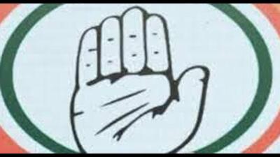 Ahead of the local body and panchayat polls in Jammu & Kashmir, the Congress’ central and local leadership on Tuesday held a review meeting in Delhi in which important issues related to elections were discussed. (HT File) Ahead of the local body and panchayat polls in Jammu & Kashmir, the Congress’ central and local leadership on Tuesday held a review meeting in Delhi in which important issues related to elections were discussed. (HT File)