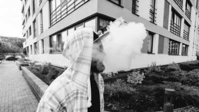 Scientists have found non-smoking adolescents who use e-cigarettes, smokeless tobacco or tobacco water pipes are more likely to start smoking conventional cigarettes within a year. (Shutterstock) Scientists have found non-smoking adolescents who use e-cigarettes, smokeless tobacco or tobacco water pipes are more likely to start smoking conventional cigarettes within a year. (Shutterstock)