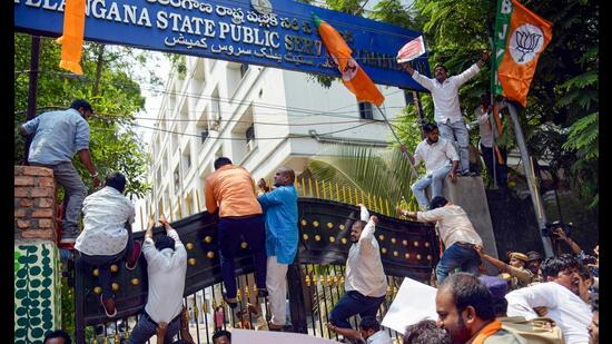 BJYM supporters protest over the group 1 preliminary exam paper leak, at TSPSC in Hyderabad. (PTI)