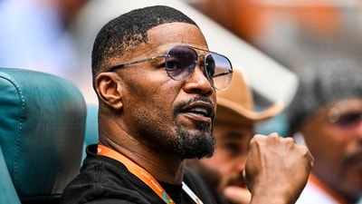 (FILES) In this file photo taken on March 30, 2023 US actor Jamie Foxx attends the men's quarter-final match between Christopher Eubanks of the US and Daniil Medvedev of Russia at the 2023 Miami Open at Hard Rock Stadium in Miami Gardens, Florida. - Oscar-winning US actor Jamie Foxx has been hospitalized with an unspecified medical complication but is in recovery, his family says on April 13, 2023. (AFP) (FILES) In this file photo taken on March 30, 2023 US actor Jamie Foxx attends the men's quarter-final match between Christopher Eubanks of the US and Daniil Medvedev of Russia at the 2023 Miami Open at Hard Rock Stadium in Miami Gardens, Florida. - Oscar-winning US actor Jamie Foxx has been hospitalized with an unspecified medical complication but is in recovery, his family says on April 13, 2023. (AFP)