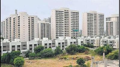 The district administration had mandated structural audits for all nine towers in the condominium complex to assess their safety for habitation. (HT Photo) The district administration had mandated structural audits for all nine towers in the condominium complex to assess their safety for habitation. (HT Photo)
