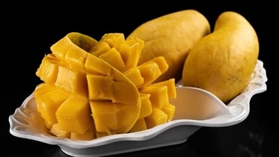 During the mango season, which typically spans from April to July, these varieties and many more can be found in abundance across India. It is a time when households and markets are filled with the aroma and flavours of these tropical delights, inviting people to indulge in the pure joy of savouring the diverse and exquisite mangoes that the country has to offer. (Pixabay)