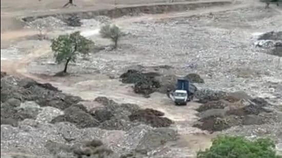 After award ceremony, debris dumping resumes at Kharghar’s Corporate Park