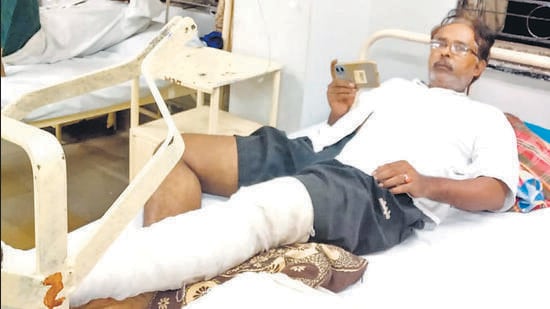 Commuter suffers leg fracture as paver block thrown at running train