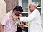 Jharkhand Chief Minister Hemant Soren being felicitated by Bihar Chief Minister Nitish Kumar at CM House in Ranchi. Jharkhand Chief Minister Hemant Soren being felicitated by Bihar Chief Minister Nitish Kumar at CM House in Ranchi.