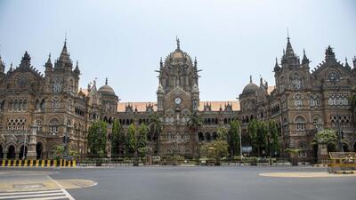 Mumbai, India - April 18, 2020: CSMT wears a deserted look on the occassion of World Heritage Day during Lockdown due to Corona virus, Mumbai, India, on Saturday, April 18 2020. (Photo by Aalok Soni/Hindustan Times) (Aalok Soni/HT PHOTO) Mumbai, India - April 18, 2020: CSMT wears a deserted look on the occassion of World Heritage Day during Lockdown due to Corona virus, Mumbai, India, on Saturday, April 18 2020. (Photo by Aalok Soni/Hindustan Times) (Aalok Soni/HT PHOTO)