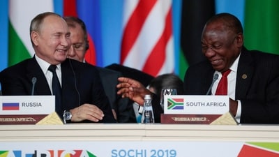 Russia's President Vladimir Putin with South African President Cyril Ramaphosa. (REUTERS)