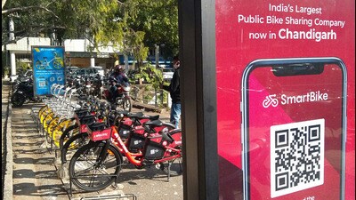 The bike sharing project, which was started in December 2020 as a pilot, followed by three phases, has a total of 3,750 bicycles at 465 docking stations across the city. (HT File Photo) The bike sharing project, which was started in December 2020 as a pilot, followed by three phases, has a total of 3,750 bicycles at 465 docking stations across the city. (HT File Photo)