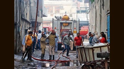 The fire broke out at the storage area of the Hinglaj Processors in Jagdish Pura and spread to the whole building. (Manish/HT Photo)