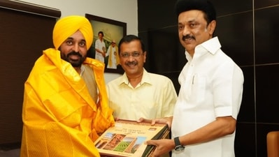 Delhi chief minister Arvind Kejriwal and Punjab CM Bhagwant Mann with their Tamil Nadu counterpart MK Stalin in Chennai. (Source: AAP/Twitter) Delhi chief minister Arvind Kejriwal and Punjab CM Bhagwant Mann with their Tamil Nadu counterpart MK Stalin in Chennai. (Source: AAP/Twitter)