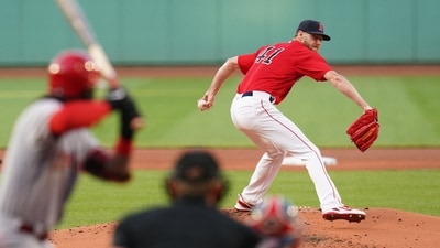 Boston Red Sox starting pitcher Chris Sale (41) throws a pitch against the Cincinnati Reds in the first inning at Fenway Park. David Butler II-USA TODAY Sports (USA TODAY Sports via Reuters Con)