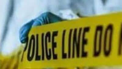 The incident took place when two head constables were chasing a group of robbers travelling in an Eeco van that was involved in two recent robberies in Ghitorni near Vasant Kunj, police said. (HT Photo)