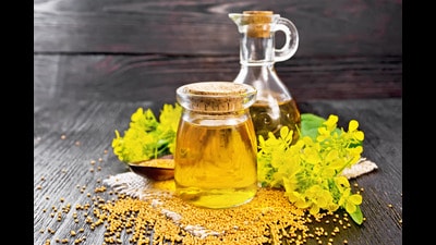 The state government will make mustard oil available at  ₹110 per litre at its fair-price shops under the public distribution system. (Shutterstock)