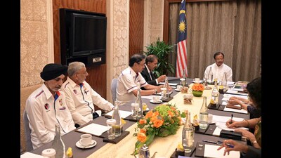 Union Minister of State for External Affairs V Muraleedharan meeting committee members of the Malaysian Armed Forces Sikh Veterans Association, in Kuala Lumpur. (ANI Photo) Union Minister of State for External Affairs V Muraleedharan meeting committee members of the Malaysian Armed Forces Sikh Veterans Association, in Kuala Lumpur. (ANI Photo)