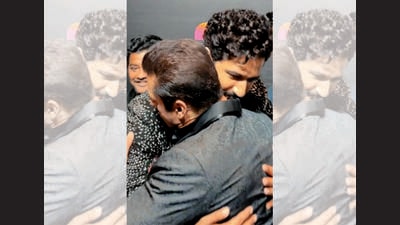 Vicky Kaushal and Salman Khan embraced on the IIFA red carpet, after an earlier video of Khan ignoring Kaushal went viral. Vicky Kaushal and Salman Khan embraced on the IIFA red carpet, after an earlier video of Khan ignoring Kaushal went viral.