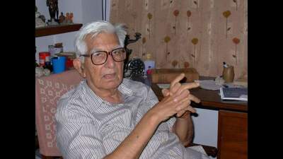 Writers and theatre activists on Friday lost a father figure in the passing away of Virender Mendiratta, who contributed to build the literary and theatrical profile of Chandigarh since the early 1950s . (HT File Photo)