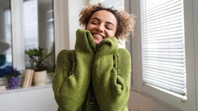Develop healthy coping strategies: Find healthy ways to cope with difficult emotions. This can include engaging in physical exercise, practicing relaxation techniques, talking to a trusted friend or therapist, engaging in hobbies you enjoy, or engaging in creative outlets like writing or drawing. (Unsplash)
