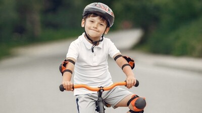 Cycling provides children with cerebral palsy with a sense of freedom and independence, boosting their self-confidence and social interactions. (Freepik ) Cycling provides children with cerebral palsy with a sense of freedom and independence, boosting their self-confidence and social interactions. (Freepik )