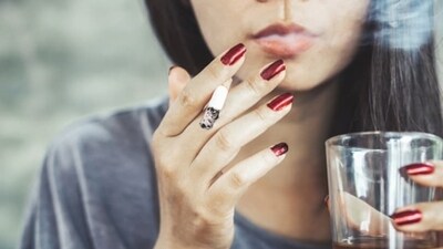 Smoking: Smoking cigarettes after a meal has been associated with an increased risk of digestive disorders and certain cancers. It's best to avoid smoking altogether, but if you do smoke, try to wait at least 30 minutes to an hour after eating. (Unsplash) Smoking: Smoking cigarettes after a meal has been associated with an increased risk of digestive disorders and certain cancers. It's best to avoid smoking altogether, but if you do smoke, try to wait at least 30 minutes to an hour after eating. (Unsplash)