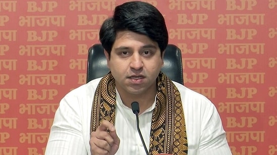 Bharatiya Janata Party (BJP) National Spokesperson Shehzad Poonawalla addresses a press conference, at party headquarters in New Delhi. (ANI)