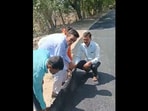 The men in the video were observed expressing their disappointment with the newly constructed road. 