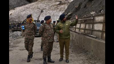 BRO BG Lt Gen Rajeev Chaudhry takes stock of work on Amarnath yatra tracks on Saturday. (HT photo) BRO BG Lt Gen Rajeev Chaudhry takes stock of work on Amarnath yatra tracks on Saturday. (HT photo)