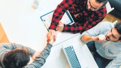 The tenant received 10,000 dollars investment from his landlord, which comes up to ₹8.24 lakh. (REPRESENTATIVE PHOTO) The tenant received 10,000 dollars investment from his landlord, which comes up to ₹8.24 lakh. (REPRESENTATIVE PHOTO)