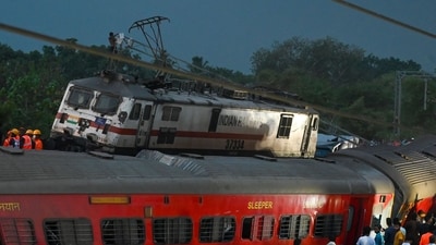 Rescue workers recover victims' bodies from a carriage wreckage of a three-train collision near Balasore, in India's eastern state of Odisha, on June 3, 2023. (AFP) Rescue workers recover victims' bodies from a carriage wreckage of a three-train collision near Balasore, in India's eastern state of Odisha, on June 3, 2023. (AFP)