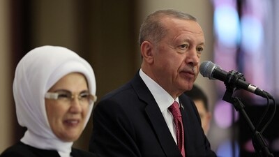 Turkey's President Recep Tayyip Erdogan (C), flanked by his wife Emine Erdogan, delivering a speech during his inauguration ceremony at the Presidential Complex in Ankara. (AFP) Turkey's President Recep Tayyip Erdogan (C), flanked by his wife Emine Erdogan, delivering a speech during his inauguration ceremony at the Presidential Complex in Ankara. (AFP)
