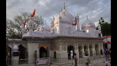 The Haryana government is all set to redevelop the Mansa Devi shrine on the lines of Kashi Vishwanath temple corridor, for which the Central Building Research Institute (CBRI), Roorkee, has prepared a blueprint. (HT File)
