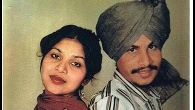 The duet singers Amar Jot and Amar Singh Chamkila at the height of their popularity. (HT File) The duet singers Amar Jot and Amar Singh Chamkila at the height of their popularity. (HT File)