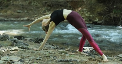 Yoga poses to balance body temperature (Photo by Taylor Deas-Melesh on Unsplash) Yoga poses to balance body temperature (Photo by Taylor Deas-Melesh on Unsplash)