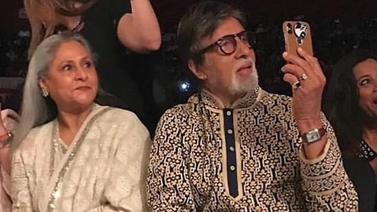 On the show, Jaya had said she would do things to please Amitabh before they actually started dating. She had said, “When I first met him, I saw danger. I got frightened because he was the only one who, out of a lot of people that I’ve known, could dictate things to me and I allow him to do that.”