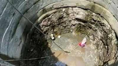 After throwing her children in the well, the woman also set her house on fire. (representative)
