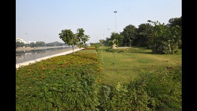 The corporation has received a number of letters from people asking for permission to beautify the parks at their own expense, the Lucknow mayor said. (HT File)