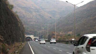 The stretch between the Katraj new tunnel and Navale Bridge Chowk has seen over 100 fatal accidents from 2014 till 2023 May, half of which was due to human error, the police department claims. (HT FILE PHOTO) The stretch between the Katraj new tunnel and Navale Bridge Chowk has seen over 100 fatal accidents from 2014 till 2023 May, half of which was due to human error, the police department claims. (HT FILE PHOTO)