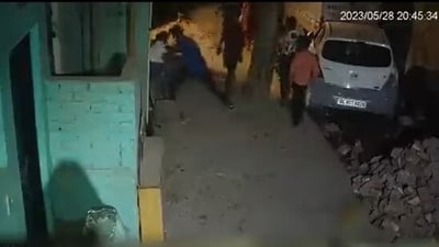 Delhi murder case: CCTV footage of the murder of a young girl in Delhi's Shahbad Dairy area on May 28. (Credit: Alok Arjun Singh/Twitter) Delhi murder case: CCTV footage of the murder of a young girl in Delhi's Shahbad Dairy area on May 28. (Credit: Alok Arjun Singh/Twitter)