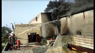 Firefighters trying to control fire at the industrial unit on Chandigarh road in Ludhiana on Monday. (HT Photo) Firefighters trying to control fire at the industrial unit on Chandigarh road in Ludhiana on Monday. (HT Photo)