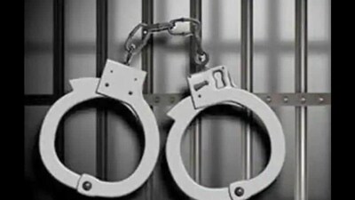 Man who runs rehab center in Bengaluru arrested for selling drugs: Report Man who runs rehab center in Bengaluru arrested for selling drugs: Report