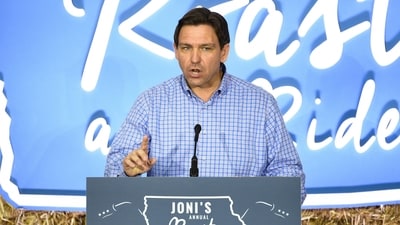 U.S. Republican presidential candidate and Florida Governor Ron DeSantis speaks at the "Roast and Ride" event hosted by U.S. Senator Joni Ernst while campaigning in Des Moines, Iowa, U.S. June 3, 2023. (REUTERS)