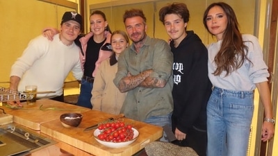 Victoria Beckham and family (Instagram) Victoria Beckham and family (Instagram)
