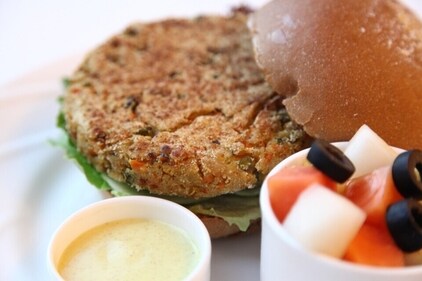 Quinoa Veggie Burger Quinoa Veggie Burger