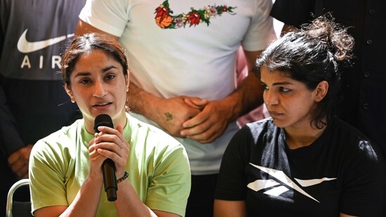 Protesting Wrestlers Vinesh Phogat, Shakhi Malik during a press briefing at Jantar Mantar in New Delhi on May 15. (Photo by Vipin Kumar/ Hindustan Times)