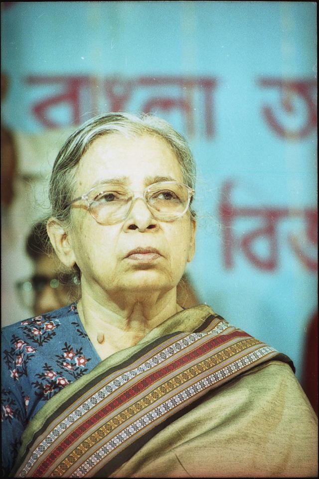 Mahasweta Devi in a picture dated 31 March, 2001. (Subhendu Ghosh/HT Photo) Mahasweta Devi in a picture dated 31 March, 2001. (Subhendu Ghosh/HT Photo)