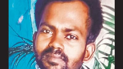 18-yr-old killed in Marine Drive hostel; suspect too jumps on track 18-yr-old killed in Marine Drive hostel; suspect too jumps on track