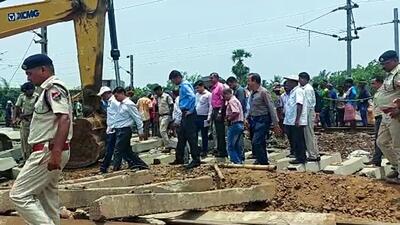 A CBI team reached the site of train accident in Balasore on Tuesday to begin its probe. (ANI) A CBI team reached the site of train accident in Balasore on Tuesday to begin its probe. (ANI)