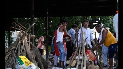 Last rites of the two victims. (Deepak Gupta) Last rites of the two victims. (Deepak Gupta)