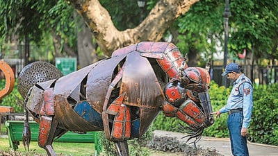 Sculptures of national birds and animals — made from scrap metal — of G20 countries in a Chanakyapuri park. (Sanchit Khanna/HT Photo) Sculptures of national birds and animals — made from scrap metal — of G20 countries in a Chanakyapuri park. (Sanchit Khanna/HT Photo)