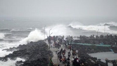 According to reports, the intensity of the storm and its location in the Arabian Sea will affect the onset of the Monsoon in Kerala. According to reports, the intensity of the storm and its location in the Arabian Sea will affect the onset of the Monsoon in Kerala.