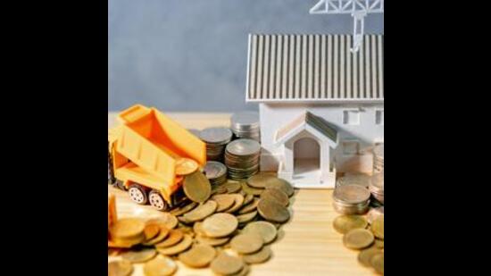 As the central and UT administration is focusing on private investments in Jammu and Kashmir, in the last one year, investments worth ₹2,200 crore have been made in the UT under the New Industrial Policy (NIP). (Getty Images/iStockphoto/ Representational image)